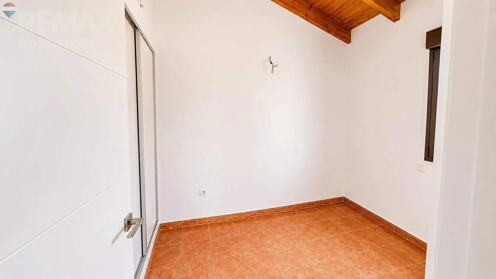 Casa adosada en venda en Relleu amb Aire condicionat, Calefacció i Jardí privat