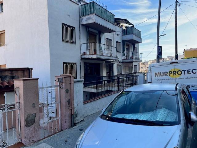 Local comercial en Venta en  C/ Dr. Bove en El Carmel