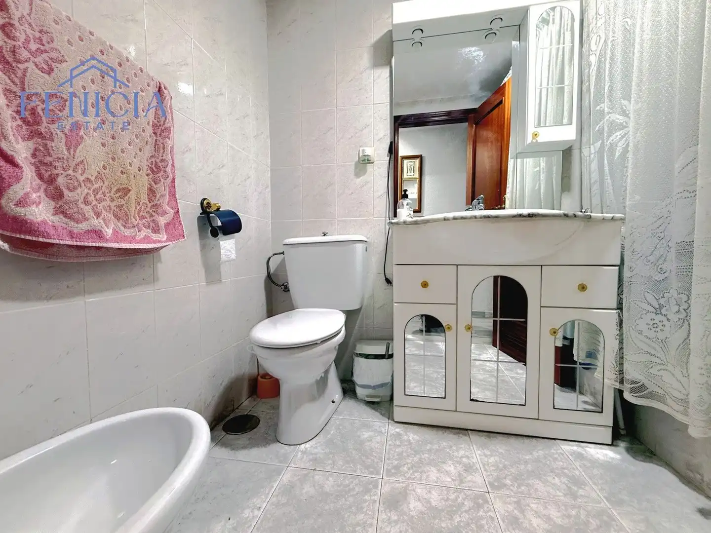 Badezimmer von Wohnung zur Miete in Almuñécar mit Klimaanlage, Terrasse und Möbliert
