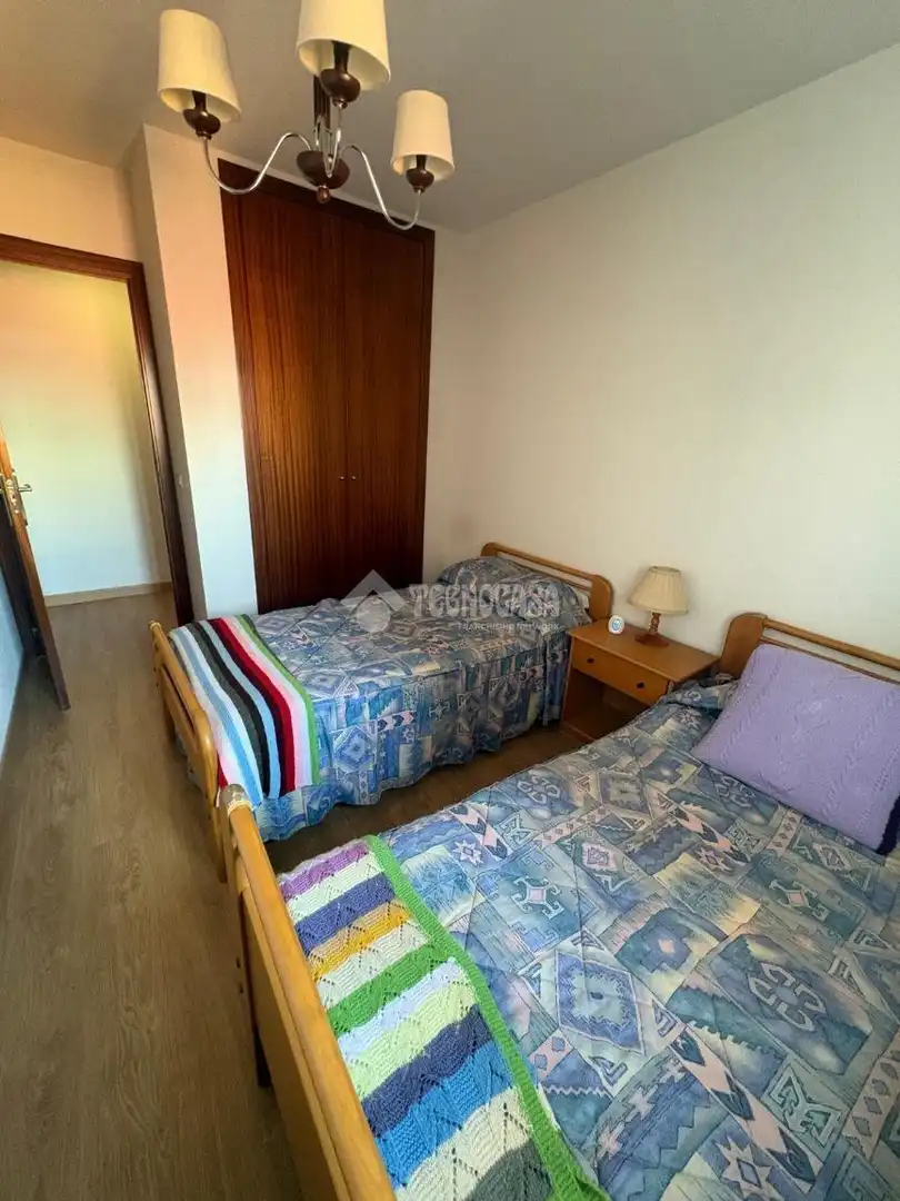 Bedroom of Flat for sale in Madrid
