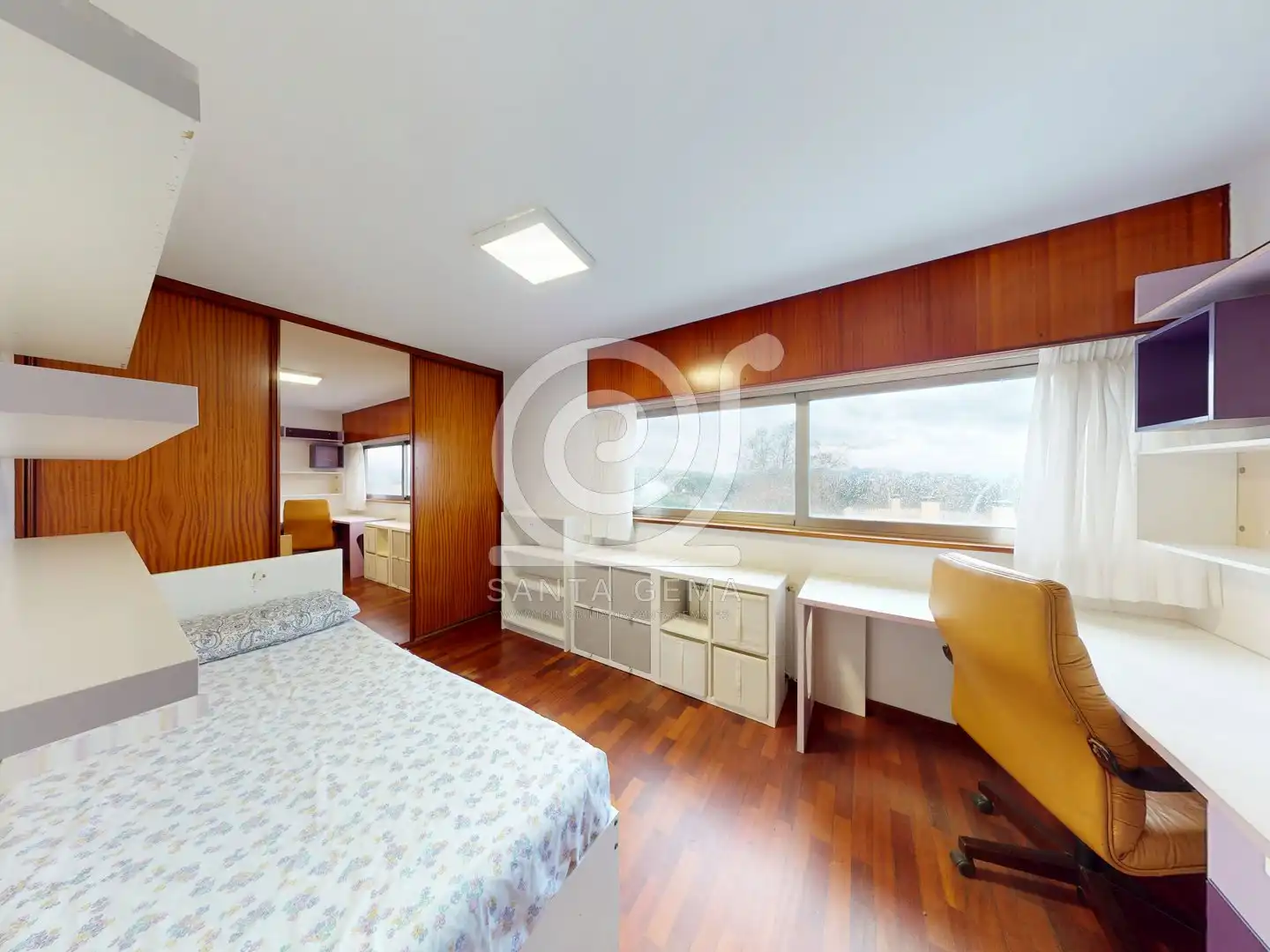 Casa o chalet de alquiler en Rúa Follas Novas, Liáns