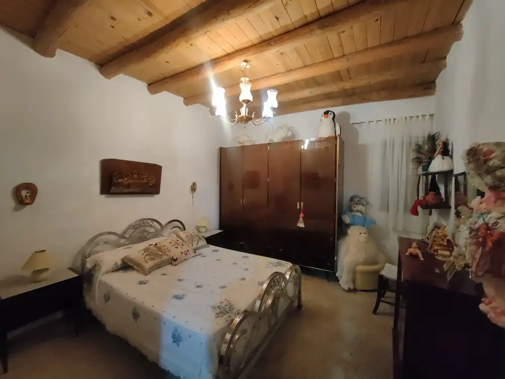 Dormitori de Casa o xalet en venda en Azután amb Calefacció i Traster