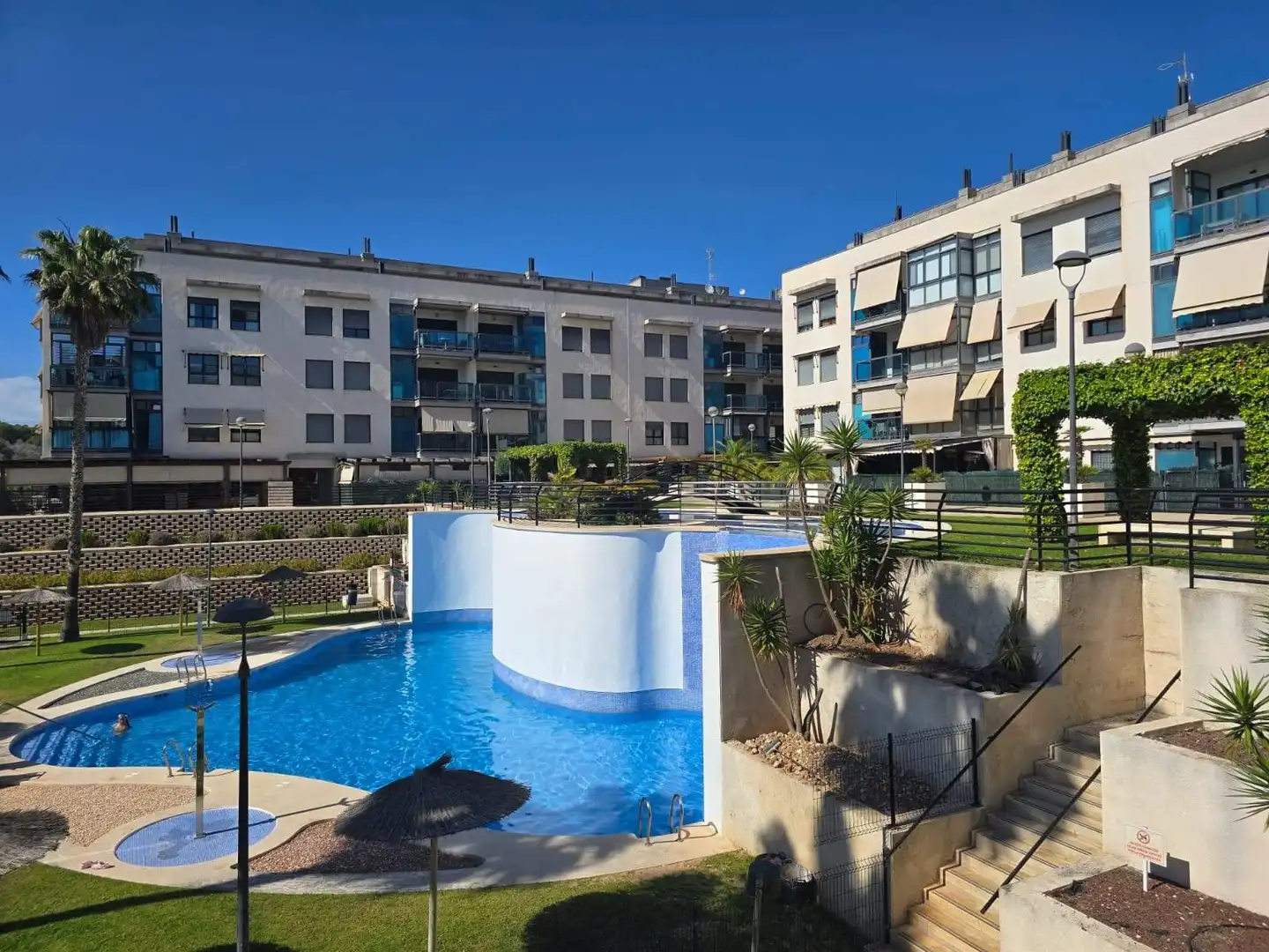 Swimming pool of Flat for sale in Santa Pola  with Air Conditioner, Private garden and Terrace