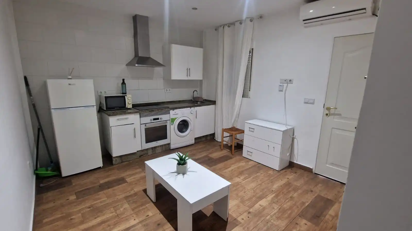 Küche von Wohnungen zum Verkauf in  Córdoba Capital mit Klimaanlage, Heizung und Möbliert