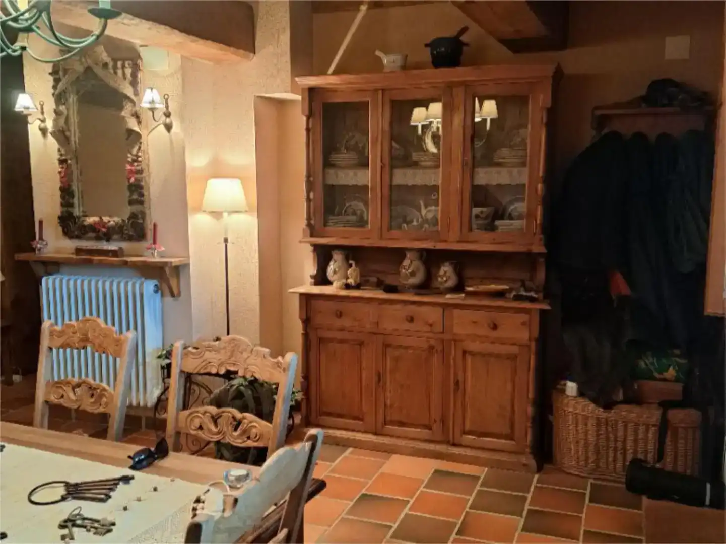 Menjador de Pis en venda en Valleruela de Pedraza amb Traster i Moblat
