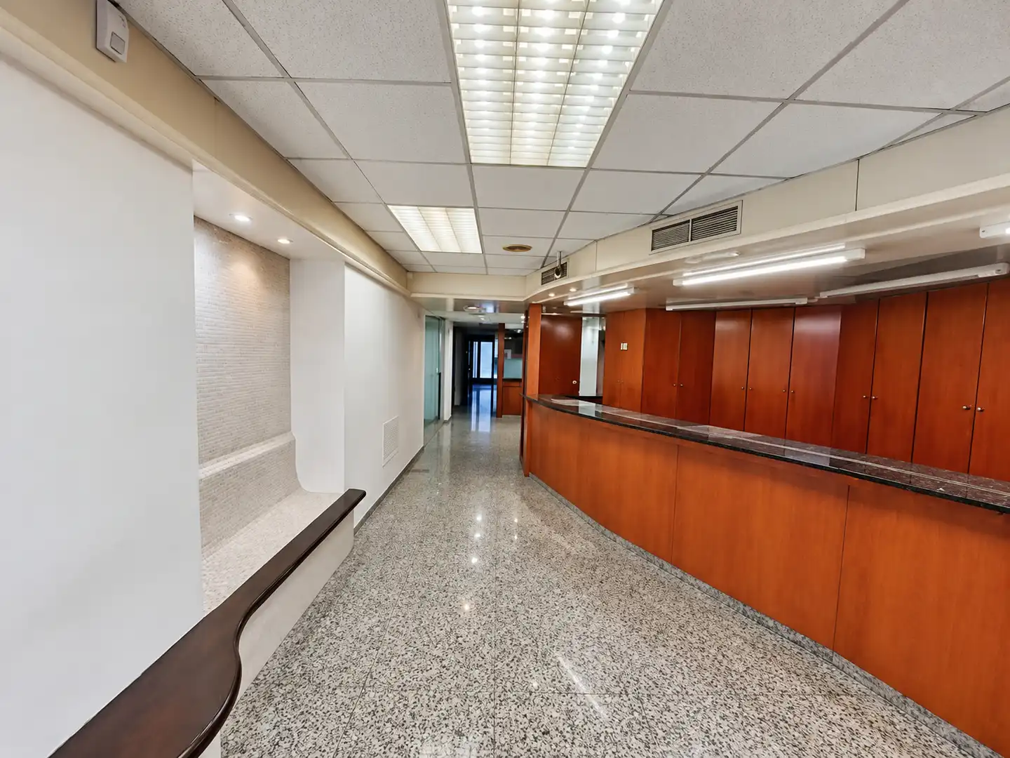 Local comercial en venda a Gran Via de les Corts Catalanes 1088, imagen 6