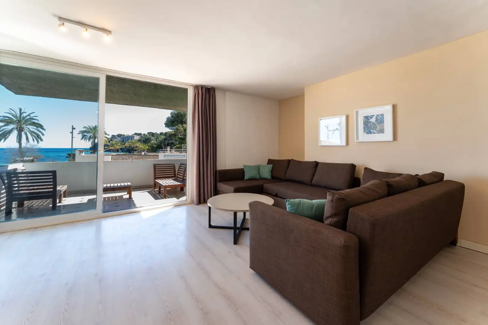 Sala de estar de Apartamento en venta en Calvià con Aire acondicionado, Calefacción y Amueblado