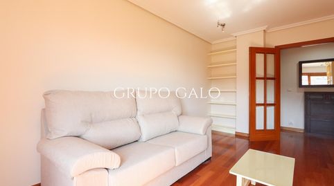 Foto 3 de Piso de alquiler en De Ramón Nieto, Lavadores, Vigo