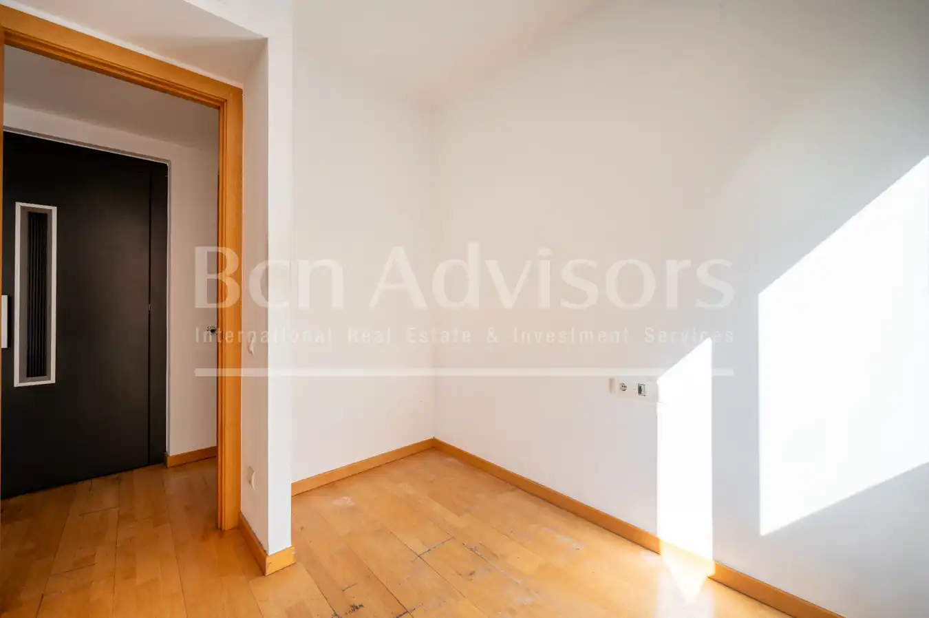 Dormitori de Casa o xalet en venda en Barcelona amb Aire condicionat, Parquet i Terrassa