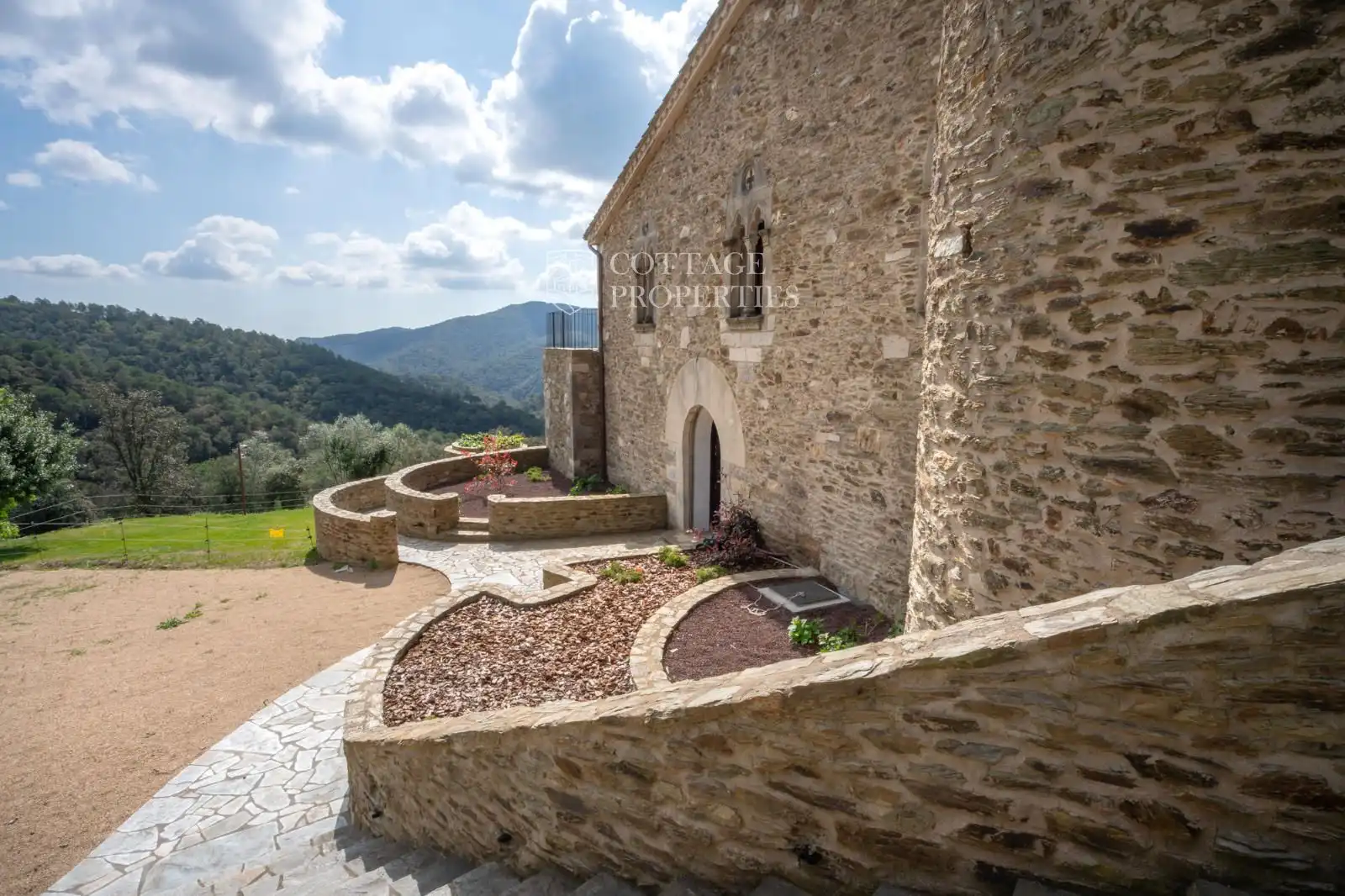Exterior view of Country homes for sale in Llambilles  with Air Conditioner, Heating and Private garden
