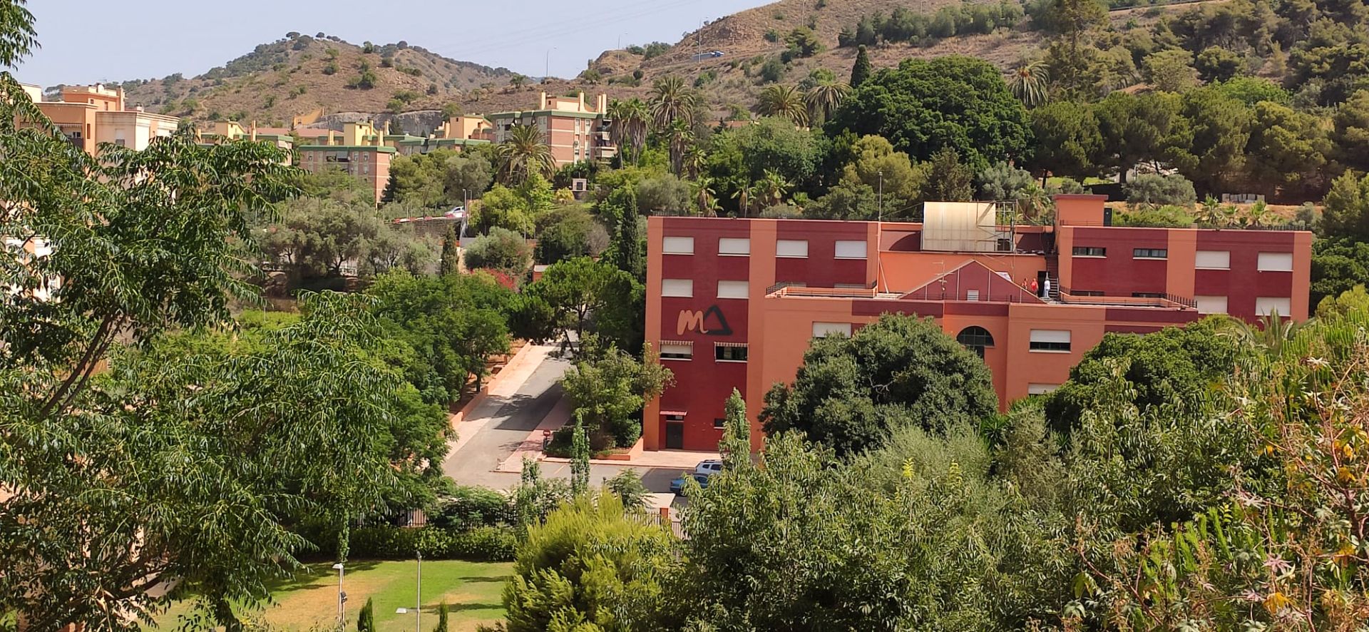 Vista exterior de Pis per a compartir en Málaga Capital amb Aire condicionat, Terrassa i Moblat