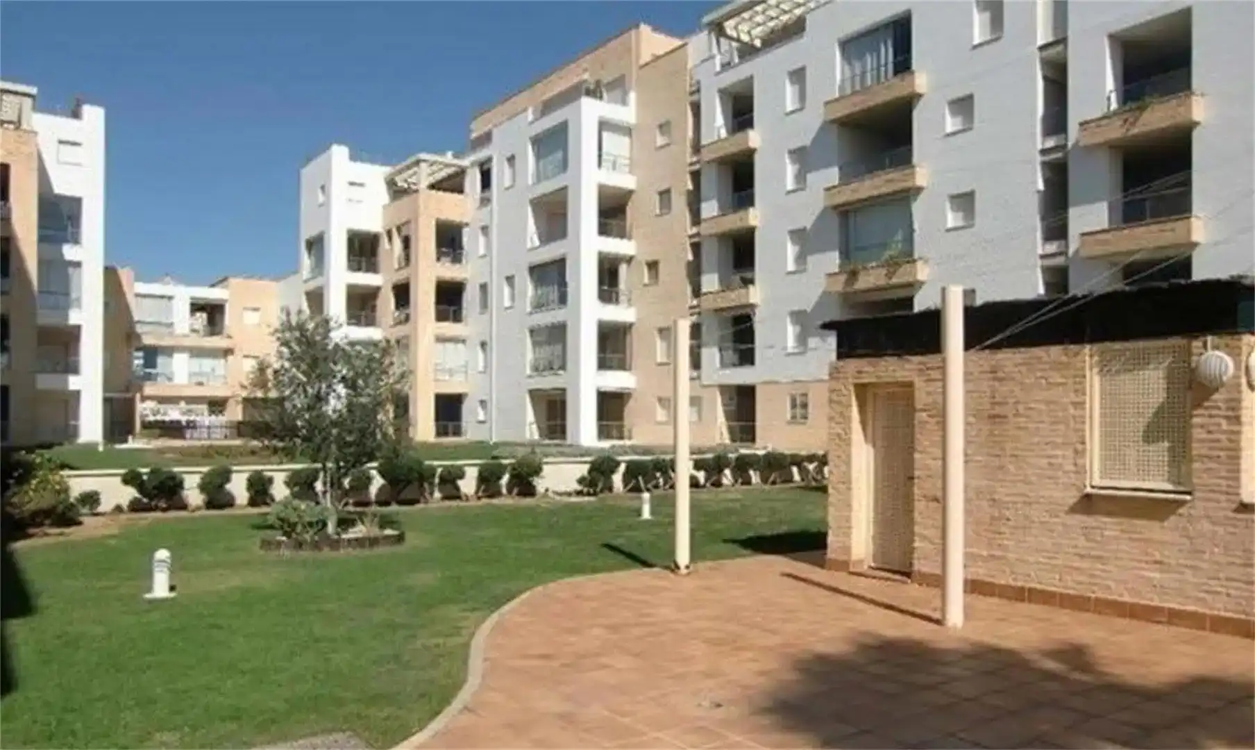 Vista exterior de Apartament en venda en Ayamonte amb Aire condicionat, Piscina i Balcó