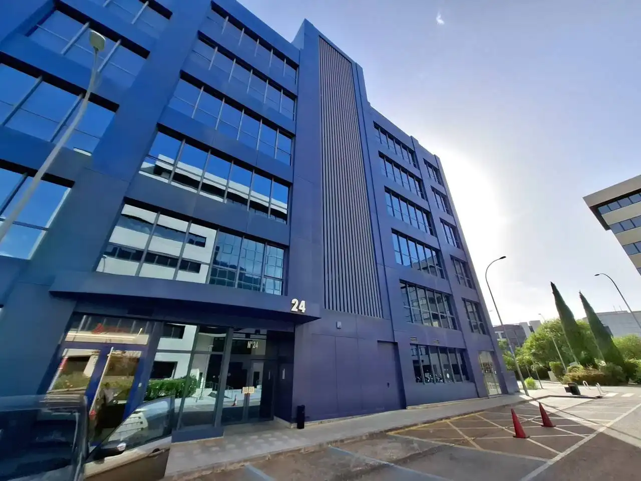 Exterior view of Office for rent in Madrid  with Air Conditioner, Heating and Alarm