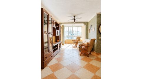 Foto 3 de Piso en venta en Avenida Trapiche, Miraflores, Marbella