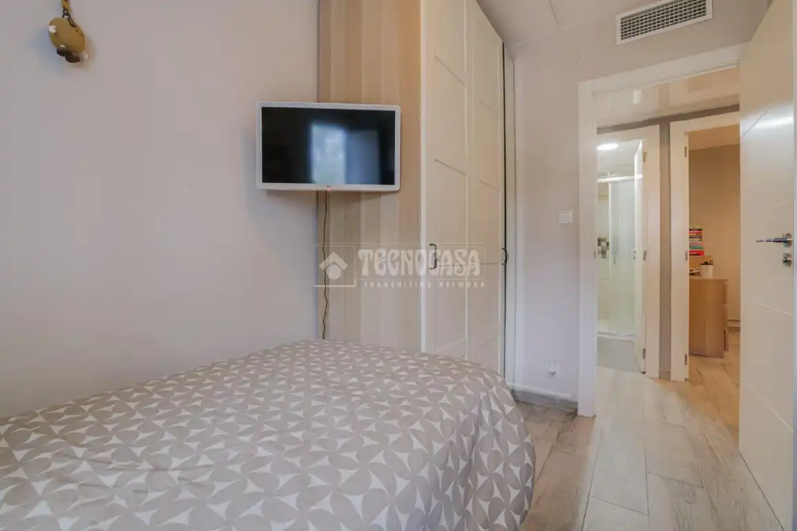 Bedroom of Flat for sale in Sant Feliu de Llobregat  with Balcony