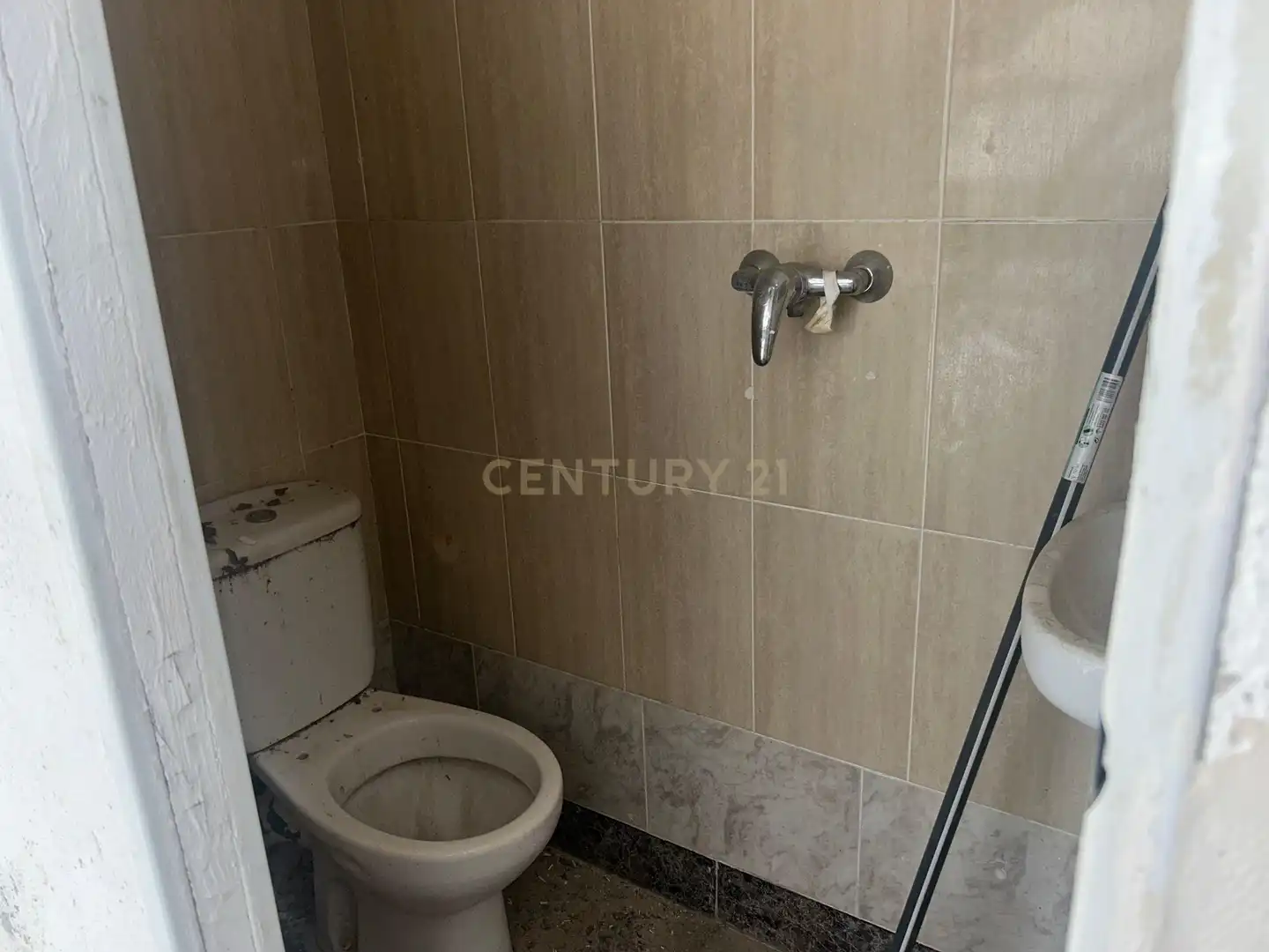 Bany de Local en venda en Barcelona amb Aire condicionat
