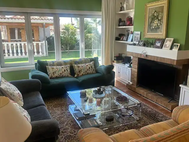 Sala d'estar de Casa o xalet en venda en Puerto de la Cruz amb Jardí privat, Terrassa i Moblat