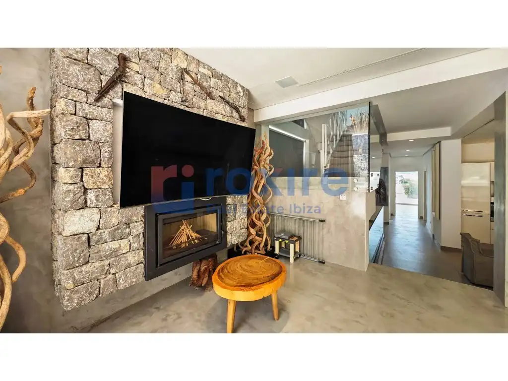 Sala d'estar de Casa o xalet en venda en Santa Eulària des Riu amb Aire condicionat, Jardí privat i Terrassa