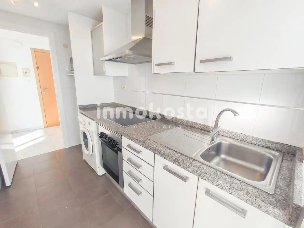 Cocina de Piso en venta en Benidorm con Aire acondicionado, Terraza y Piscina comunitaria