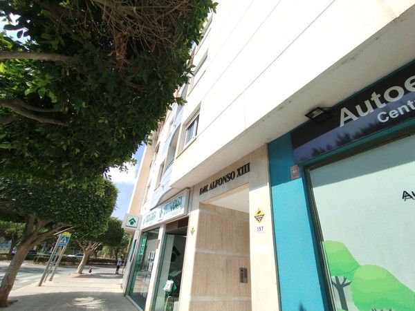 Flat for sale in Ps Las Lomas, Pabellón - Estación - El Corte Inglés