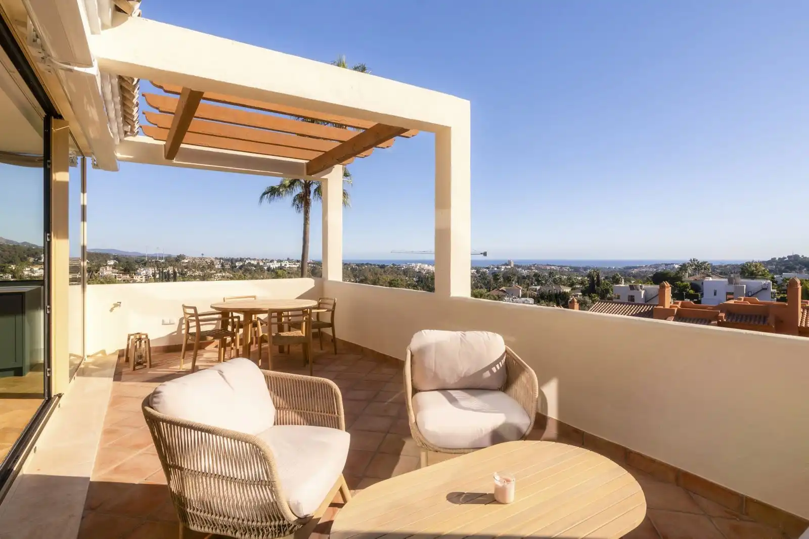 Appartement compact avec piscine à vendre à Nueva Andalucía, imagen 2