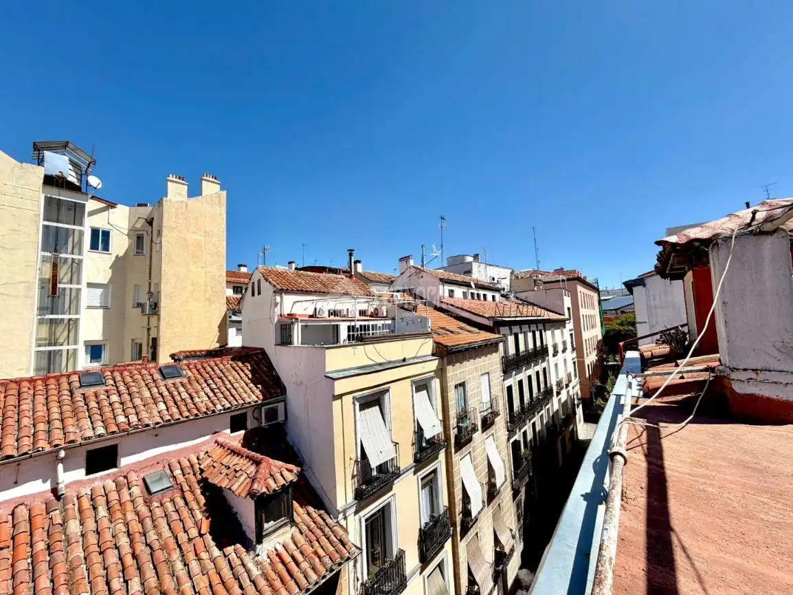 Vista exterior de Piso en venta en Madrid