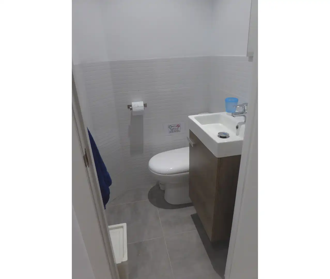 Badezimmer von Wohnung zum Verkauf in Valencia mit Klimaanlage, Parkett und Möbliert