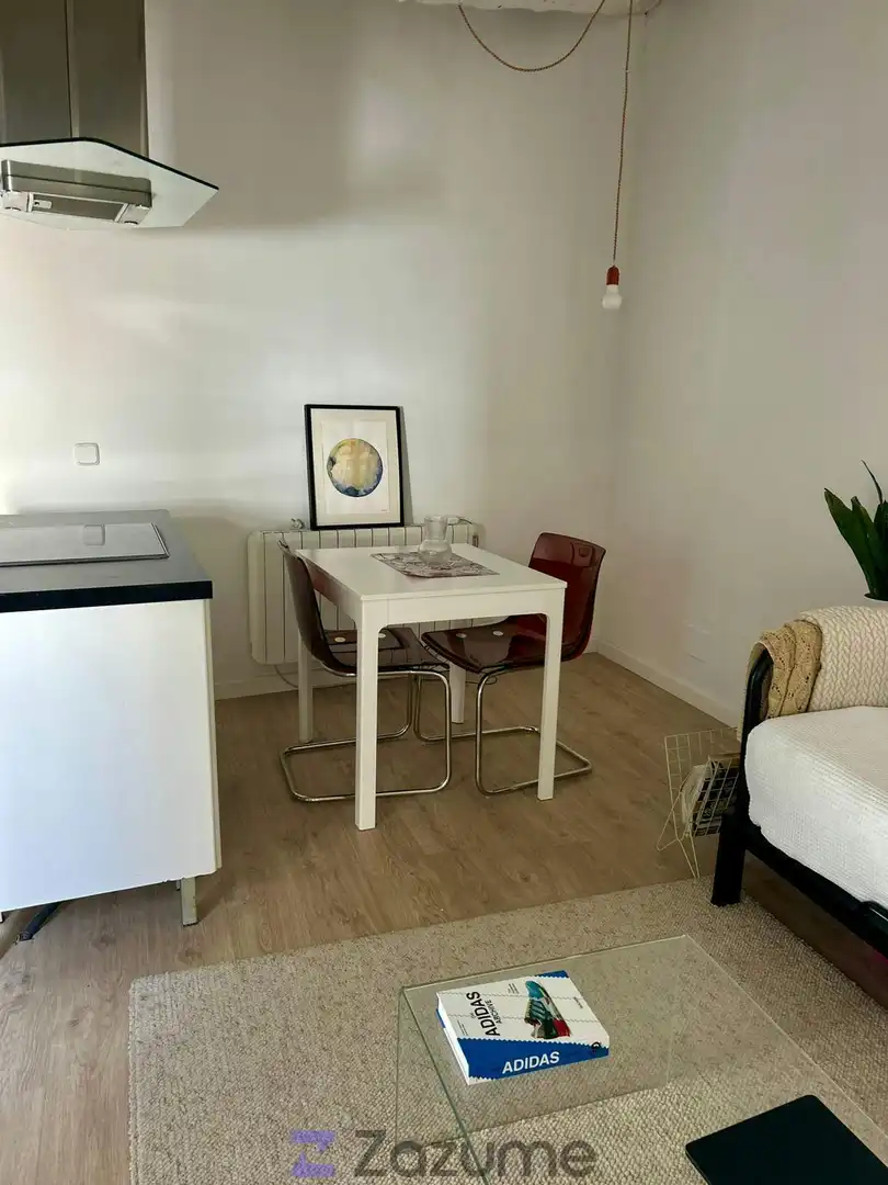 Study for rent in C. de Pelayo, Justicia - Chueca