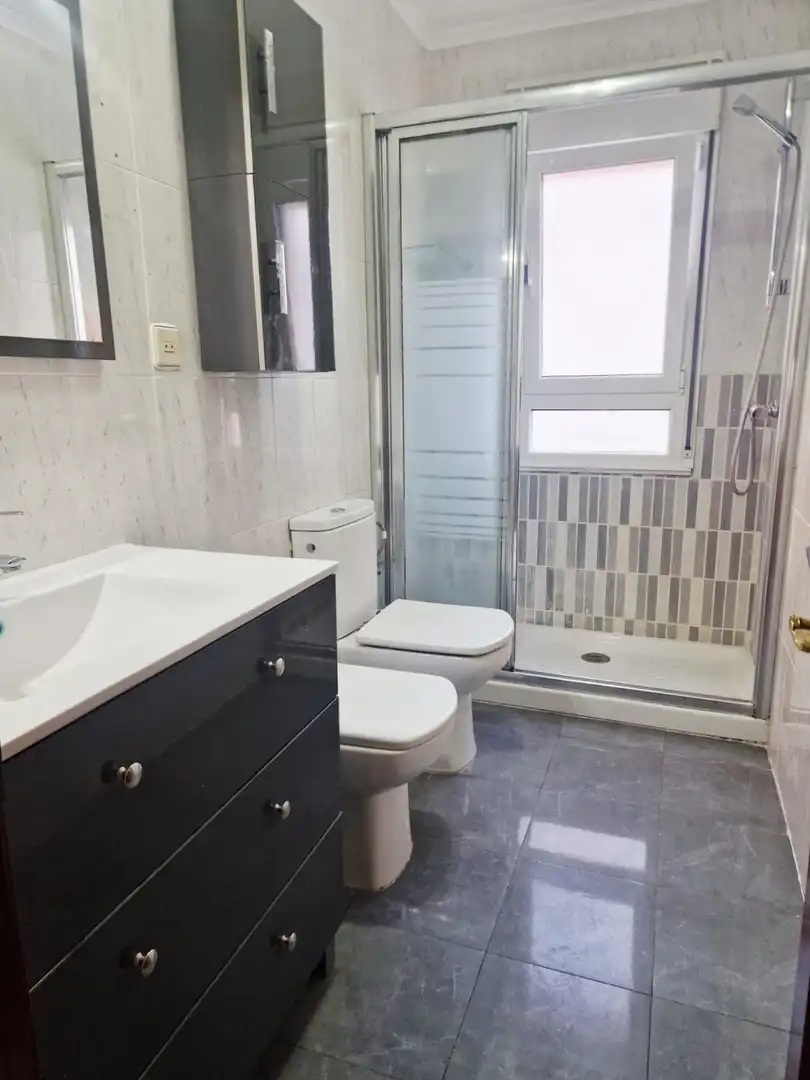 Bathroom of Flat for sale in Versalles