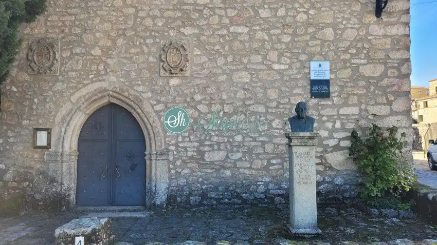 Gebäude zum Verkauf in Valencia de Alcántara
