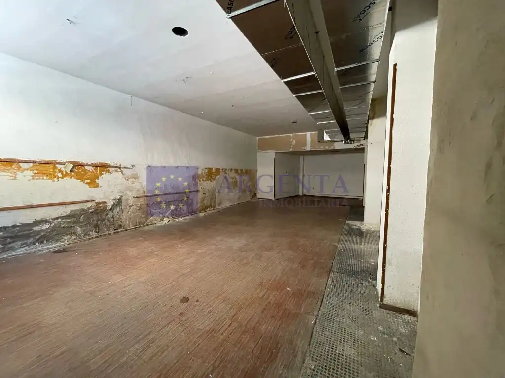 Local comercial en venda a Calle Monaco, imagen 9