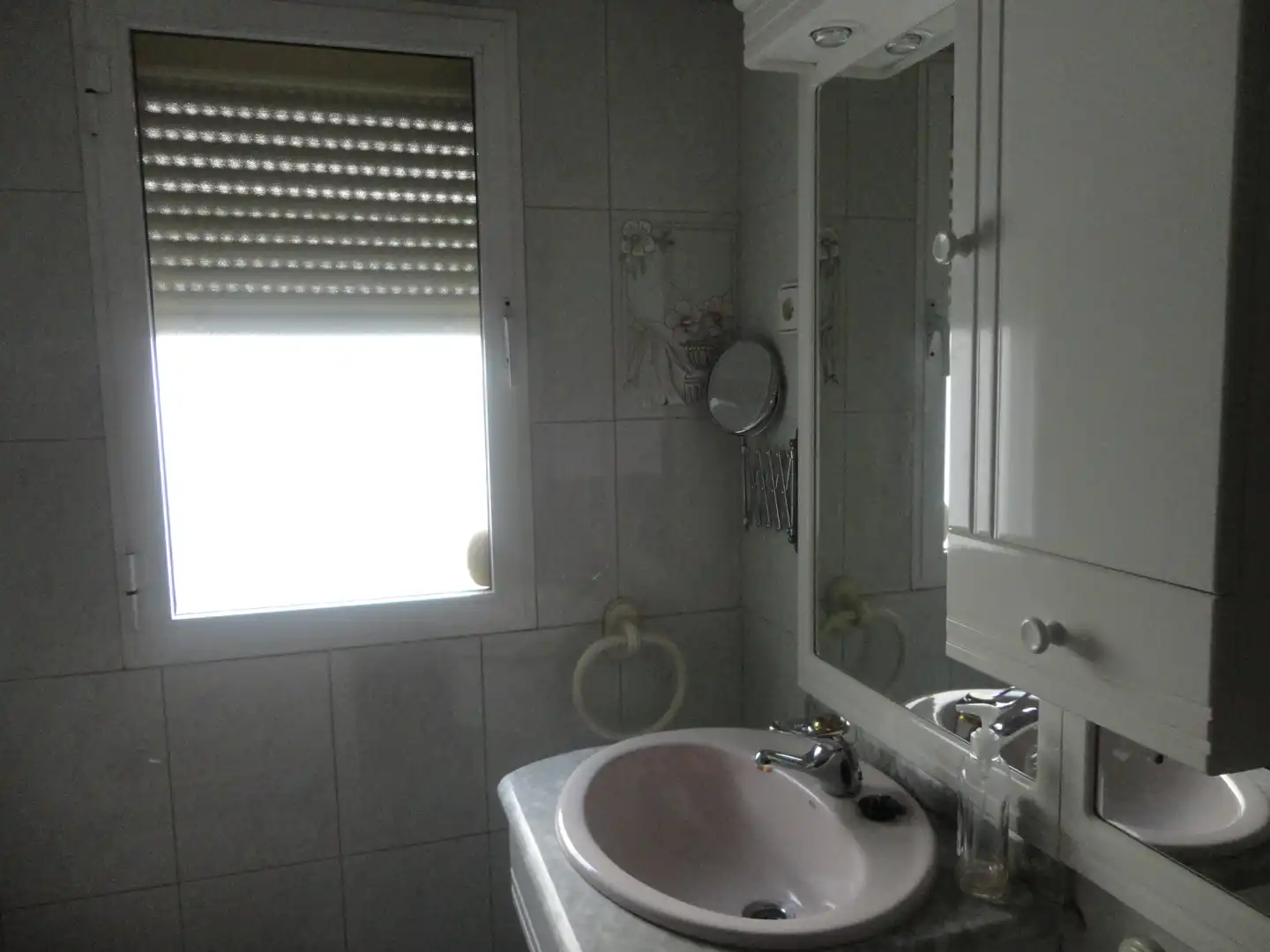 Baño de Piso de alquiler en Málaga con Amueblado, Horno y Lavadora