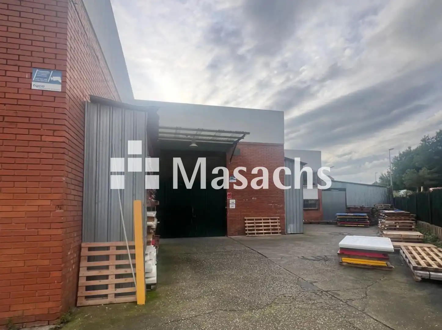 Exterior view of Industrial buildings for sale in Sant Quirze del Vallès