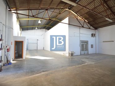 Nave industrial en venta en La Llosa de Ranes
