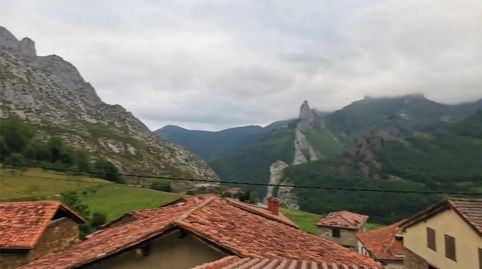 Foto 2 de Casa o xalet en venda a Barrio Dobres, 6a, Vega de Liébana, Cantabria