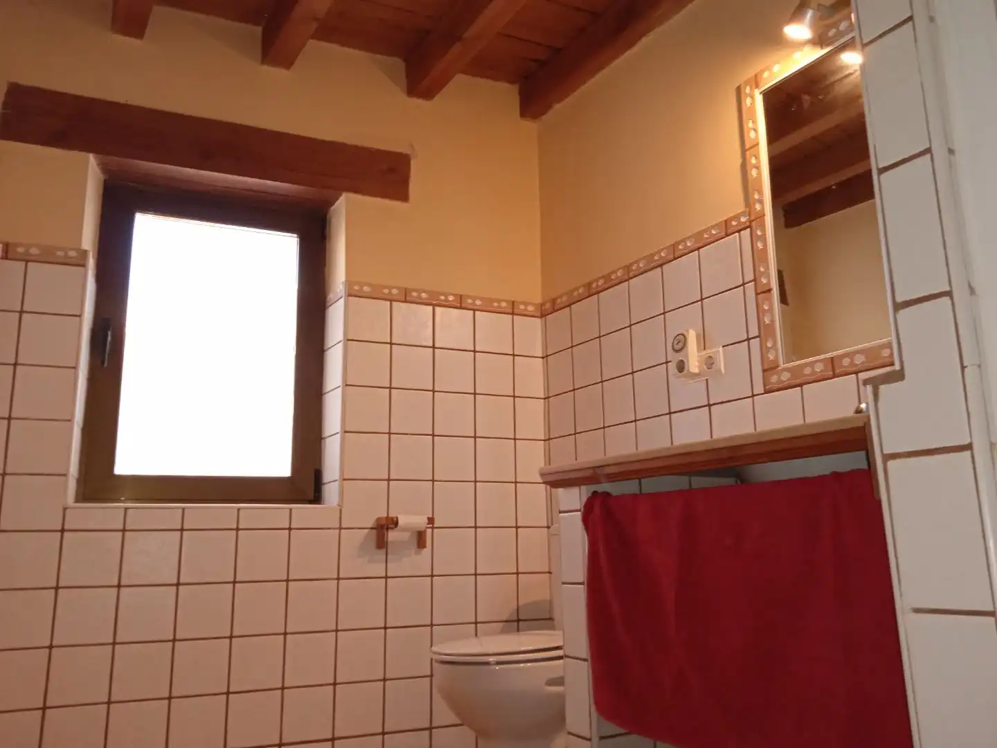 Badezimmer von Haus oder Chalet zum Verkauf in Jaraíz de la Vera mit Klimaanlage, Terrasse und Balkon