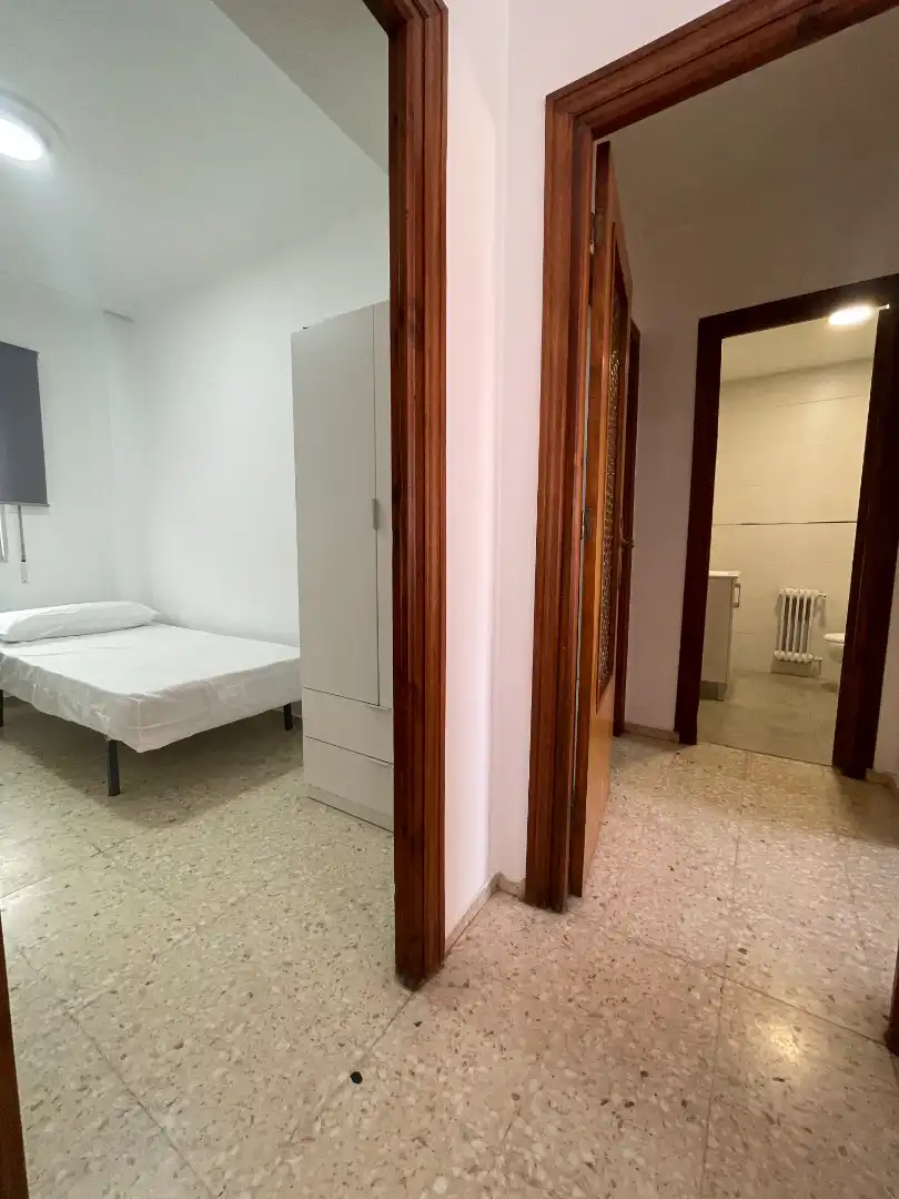 Habitación de Piso de alquiler en Badajoz con Aire acondicionado, Calefacción y Amueblado