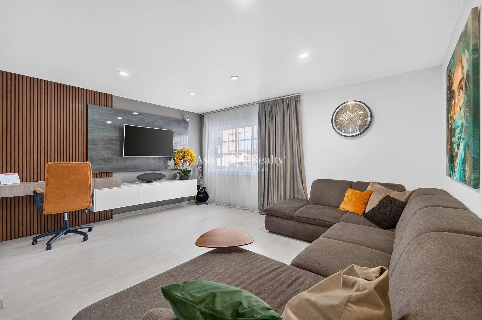 Sala de estar de Casa adosada en venta en Adeje con Terraza, Trastero y Piscina