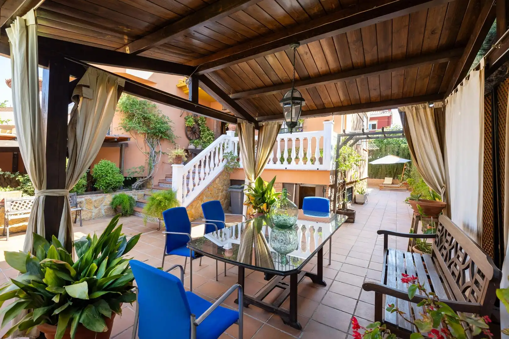 Terraza de Casa o chalet en venta en Cúllar Vega con Aire acondicionado, Calefacción y Jardín privado