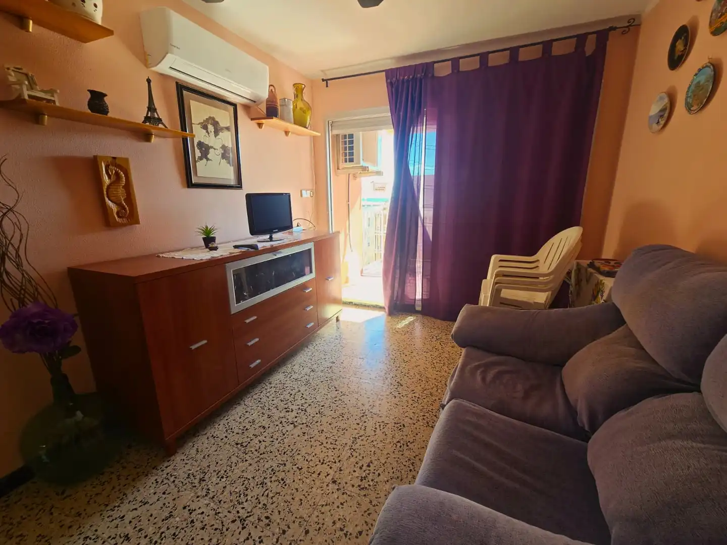 Living room of Flat for sale in Cambrils  with Air Conditioner, Furnished and Oven