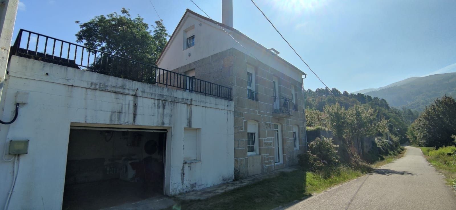 Vista exterior de Casa o xalet en venda en Crecente amb Calefacció, Jardí privat i Terrassa