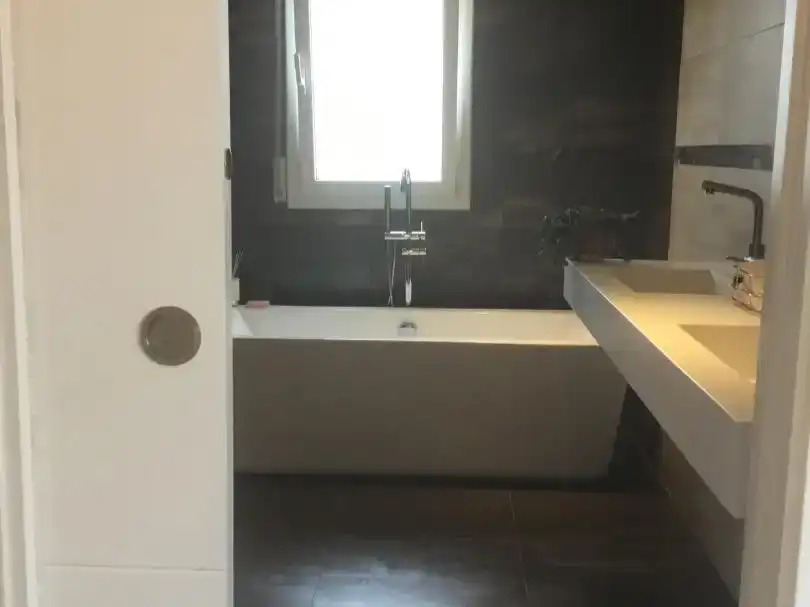 Baño de Casa o chalet de alquiler en Vallromanes con Jardín privado, Trastero y Piscina