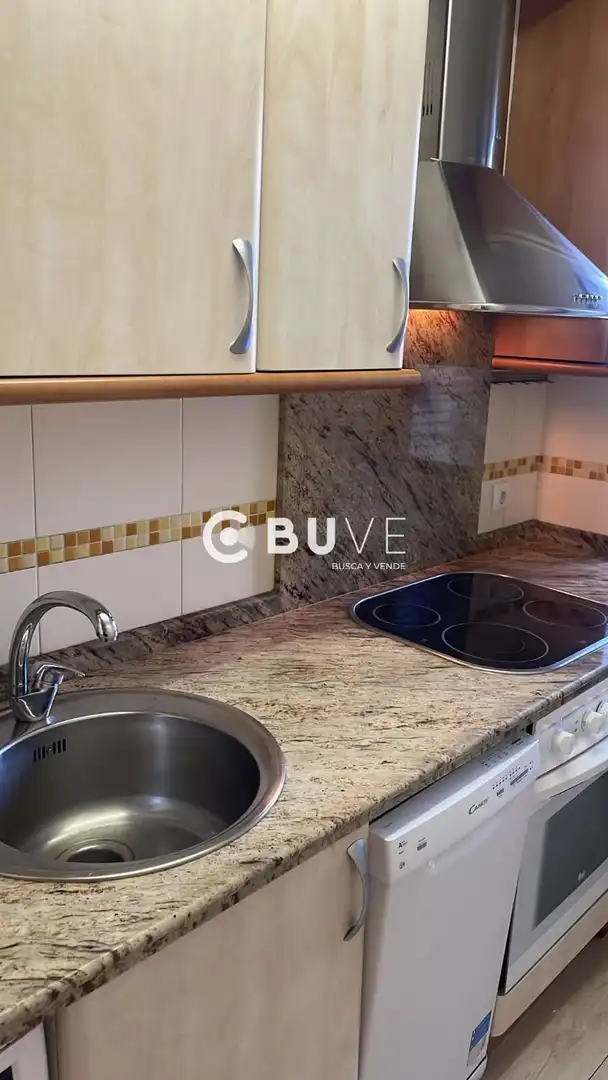 Cocina de Piso de alquiler en Valladolid con Calefacción, Terraza y Amueblado