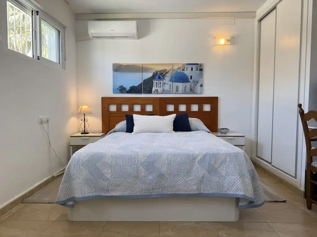 Dormitori de Casa o xalet en venda en Orihuela amb Aire condicionat, Moblat i Rentadora