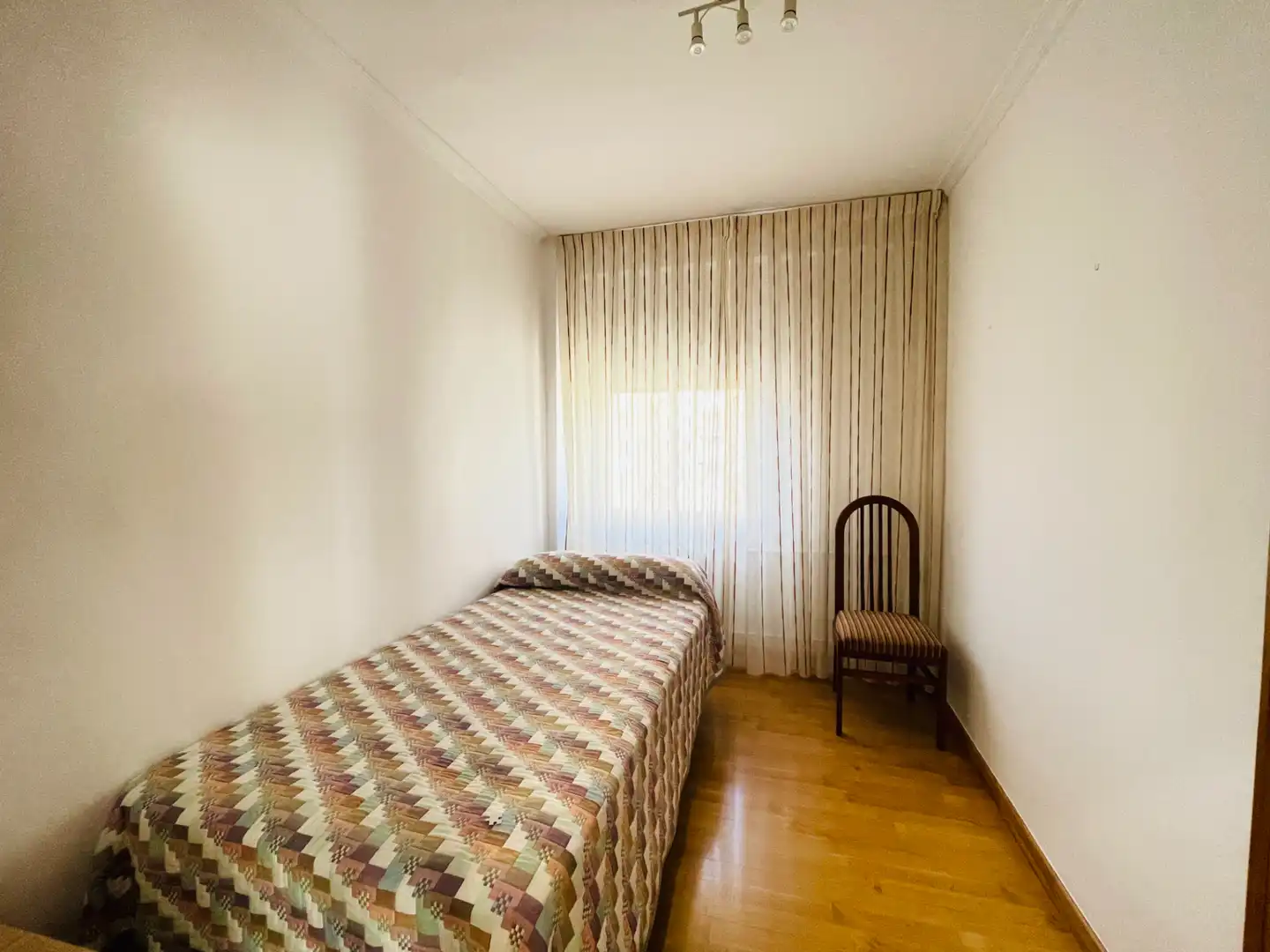 Piso en venta en Calle Cañón de Añisclo, Arrabal