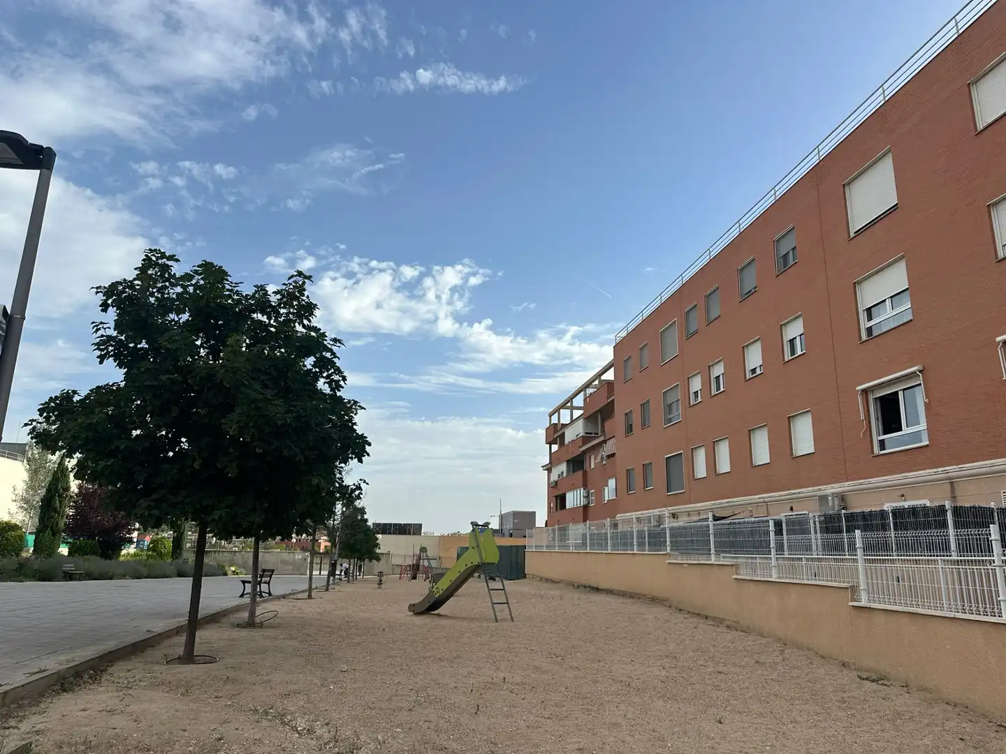 Wohnung zur Miete in Avenida de los Derechos Humanos, Los Villares
