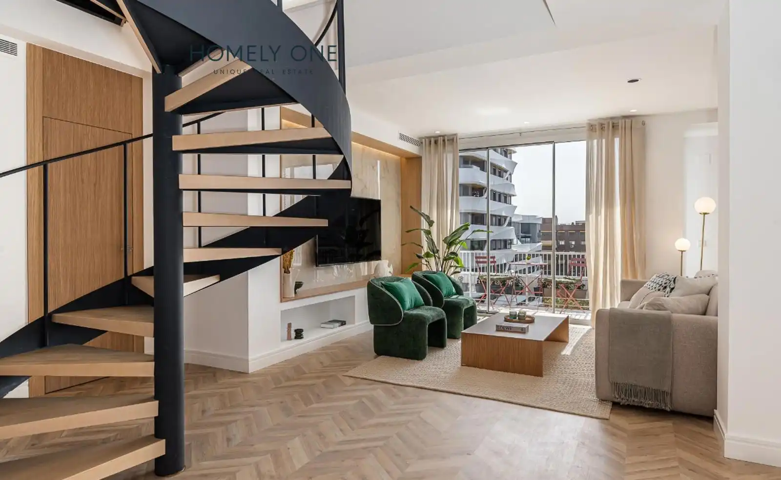 Sala d'estar de Àtic en venda en Madrid amb Aire condicionat, Calefacció i Terrassa