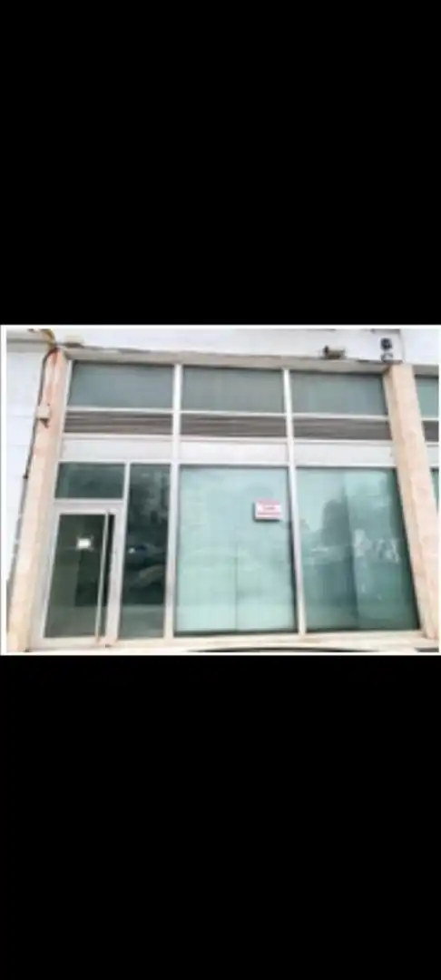 Local comercial en venda a Avenida Joan Miró
