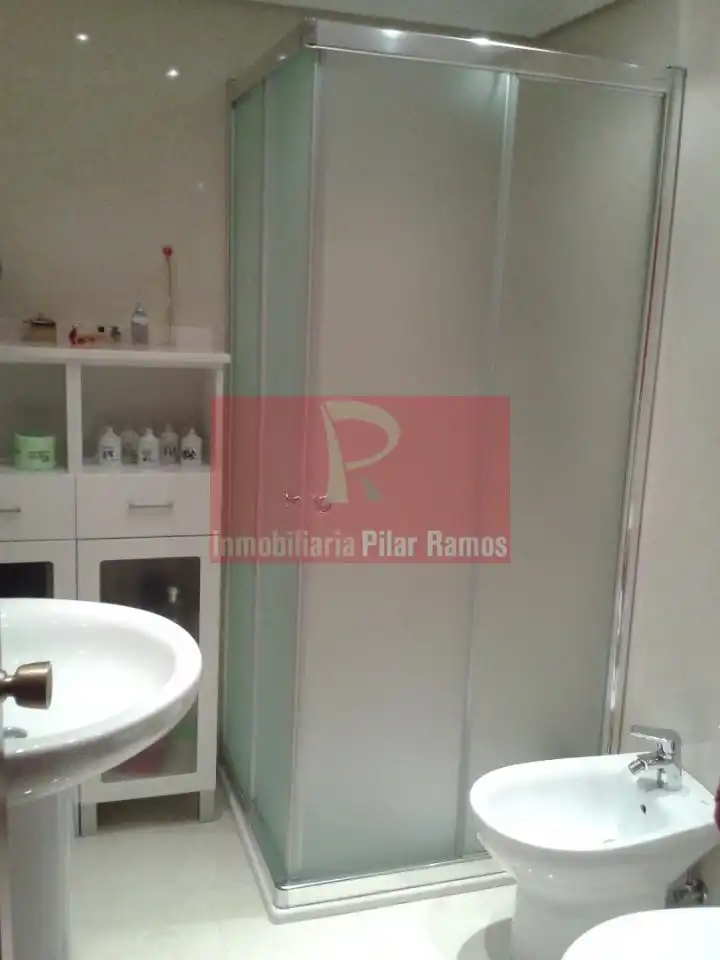 Baño de Piso en venta en Boñar con Calefacción, Parquet y Terraza
