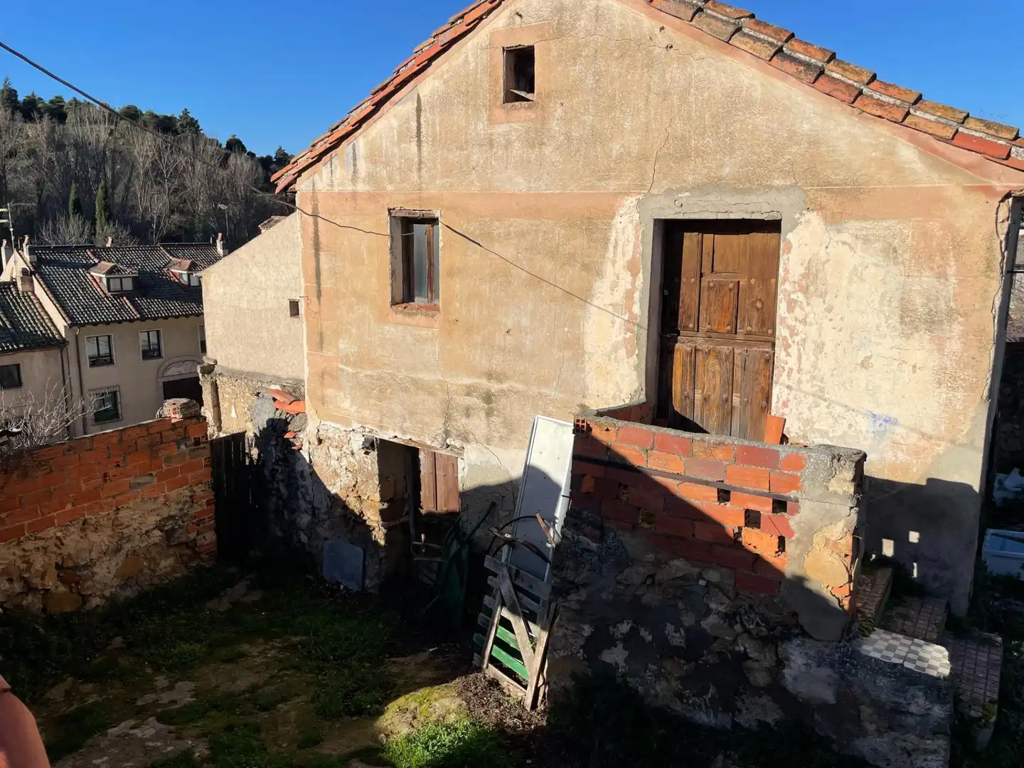 Vista exterior de Finca rústica en venda en Segovia amb Jardí privat, Traster i Piscina
